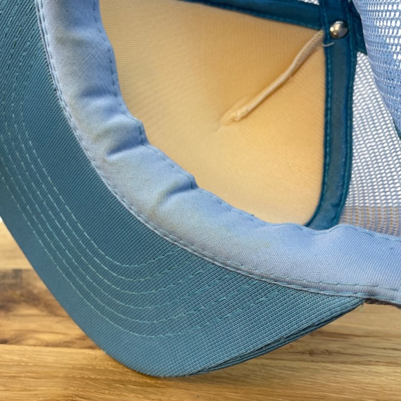 Voyager Hotel North Bay Ontario Blue White Trucker Hat NEW - Picture 5 of 10